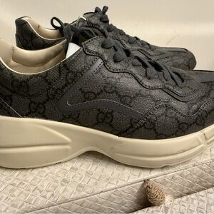 Unisex Gucci Rhyton Sneakers